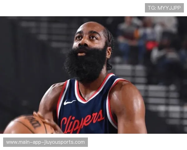 哈登与独行侠互掐,快船险胜暴露球队续航问题