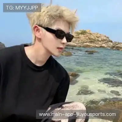 鲍秦心